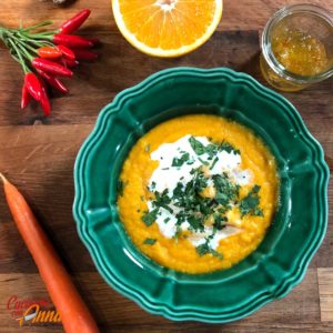 Zuppa di carote e arancia con zenzero